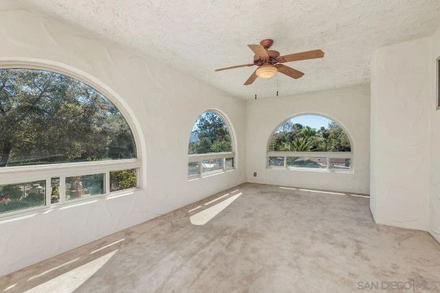 31600 Oak Glen Road, Valley Center, CA 92082
