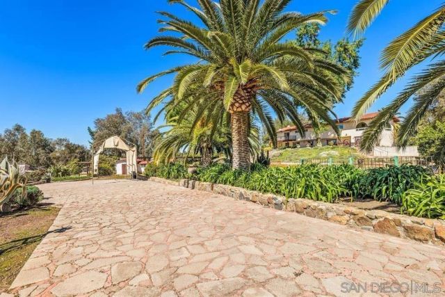 31600 Oak Glen Road, Valley Center, CA 92082
