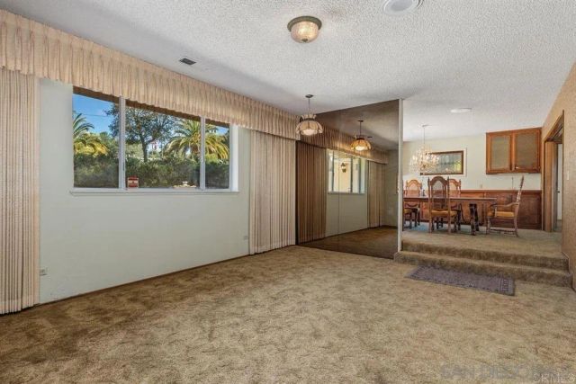 31600 Oak Glen Road, Valley Center, CA 92082
