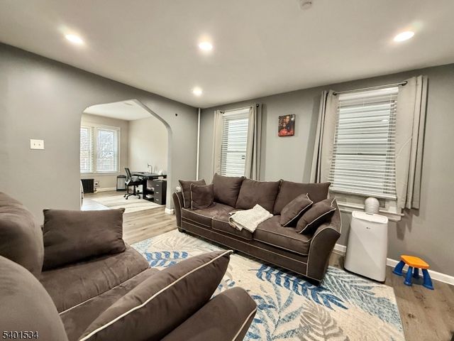 219 Peshine Ave, Newark City, NJ 07108