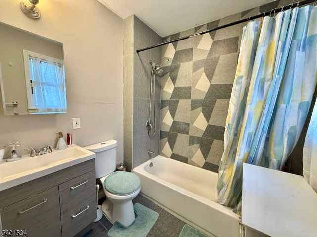 219 Peshine Ave, Newark City, NJ 07108