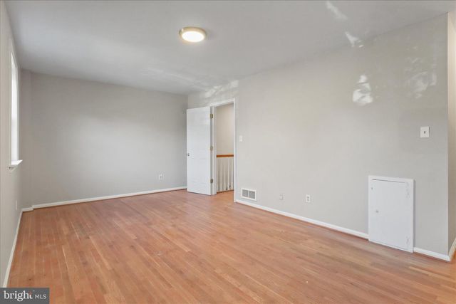 10439 COURTHOUSE DR, Fairfax, VA 22030