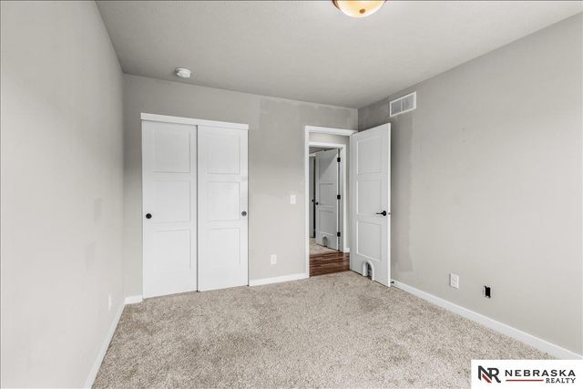 8626 Reynolds Street, Omaha, NE 68122