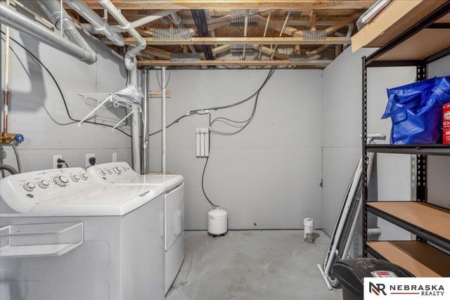 8626 Reynolds Street, Omaha, NE 68122