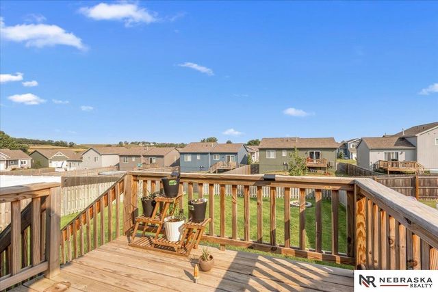 8626 Reynolds Street, Omaha, NE 68122