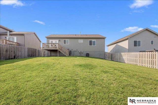 8626 Reynolds Street, Omaha, NE 68122