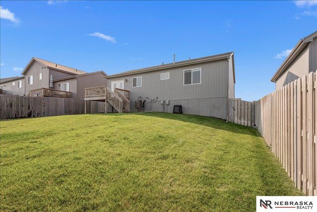 8626 Reynolds Street, Omaha, NE 68122