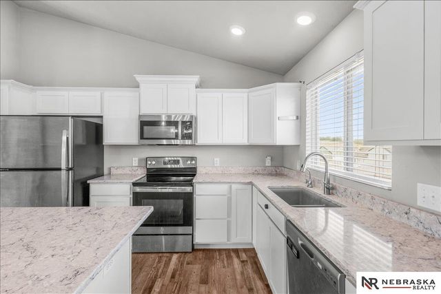 8626 Reynolds Street, Omaha, NE 68122