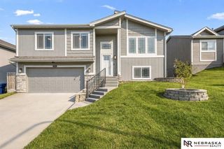 8626 Reynolds Street, Omaha, NE 68122