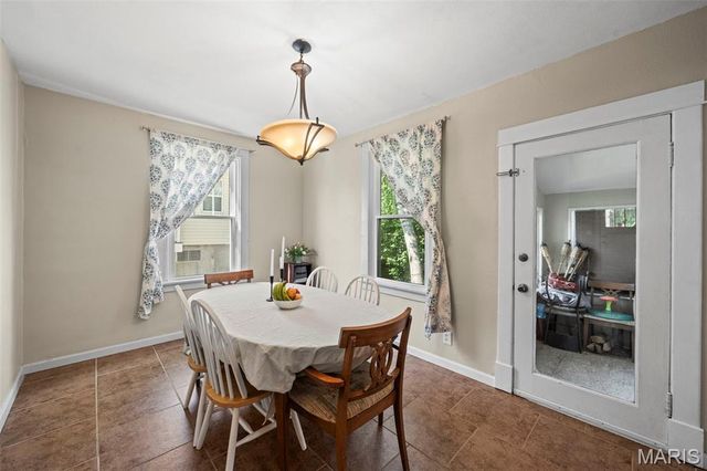 3833 Midview Avenue, Bridgeton, MO 63044