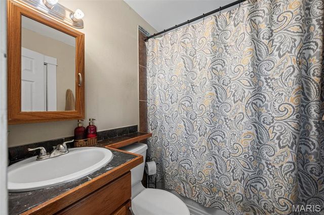 3833 Midview Avenue, Bridgeton, MO 63044
