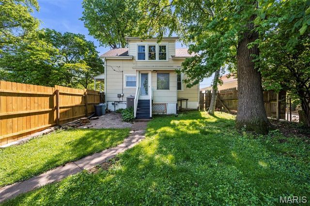 3833 Midview Avenue, Bridgeton, MO 63044