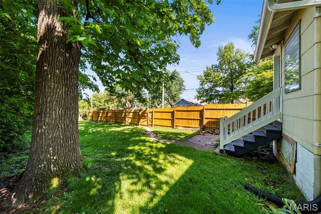 3833 Midview Avenue, Bridgeton, MO 63044