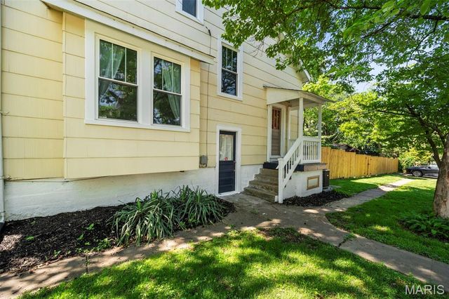 3833 Midview Avenue, Bridgeton, MO 63044