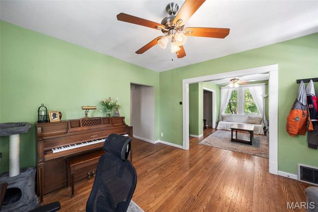 3833 Midview Avenue, Bridgeton, MO 63044