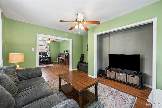 3833 Midview Avenue, Bridgeton, MO 63044