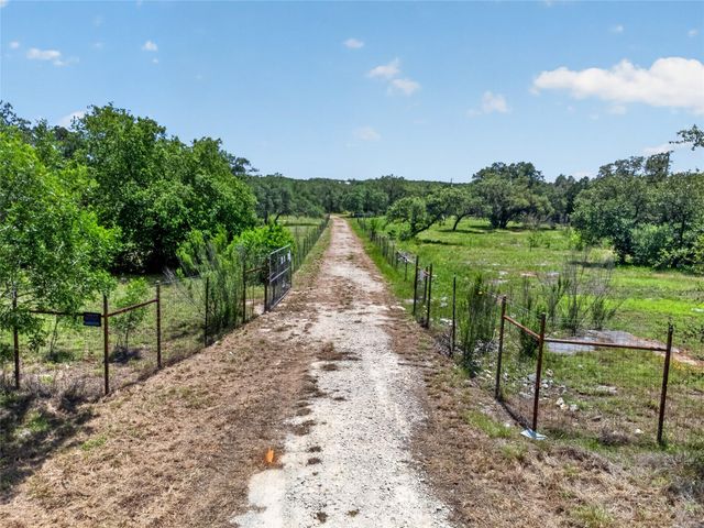 1401 Valley View RD, Wimberley, TX 78676