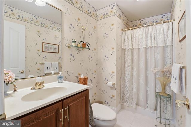 309 CHARLESTON LN, Reading, PA 19610