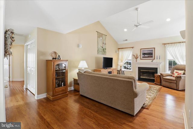 309 CHARLESTON LN, Reading, PA 19610