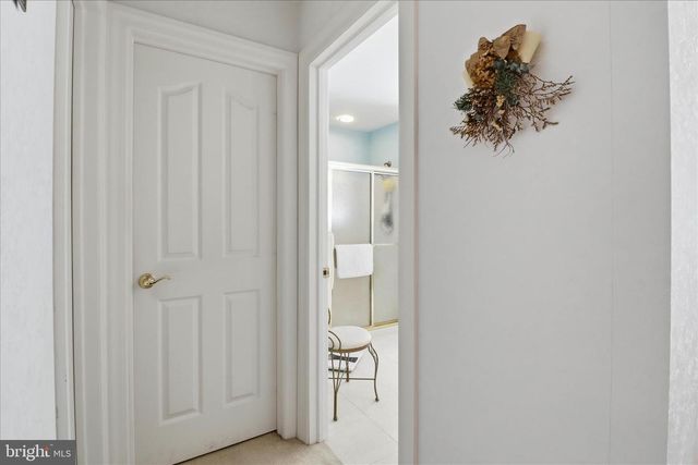 309 CHARLESTON LN, Reading, PA 19610