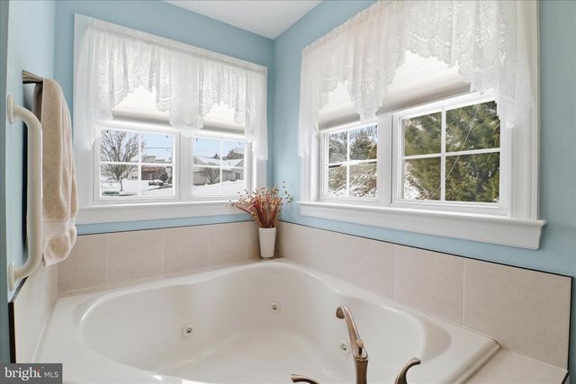 309 CHARLESTON LN, Reading, PA 19610