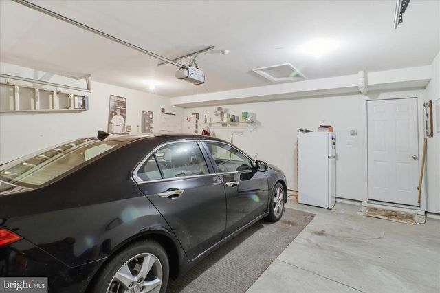 309 CHARLESTON LN, Reading, PA 19610