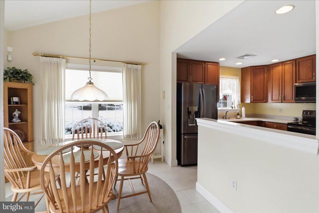 309 CHARLESTON LN, Reading, PA 19610