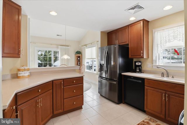 309 CHARLESTON LN, Reading, PA 19610