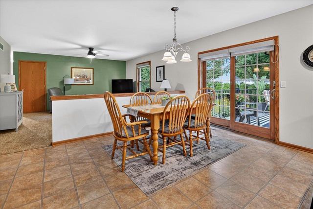 617 Kvamme Lane, Stoughton, WI 53589