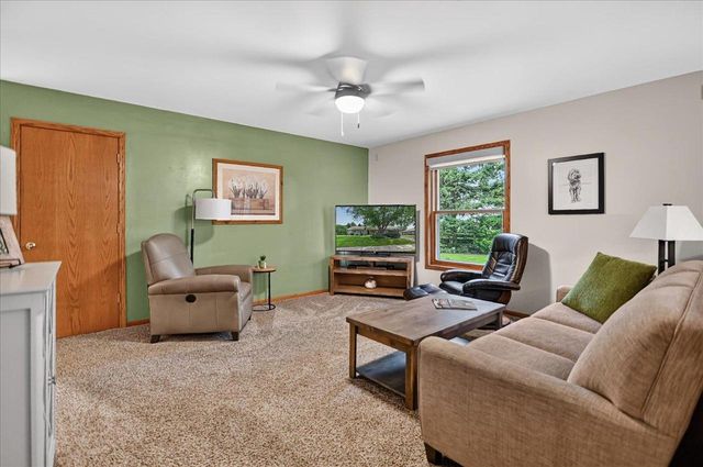 617 Kvamme Lane, Stoughton, WI 53589