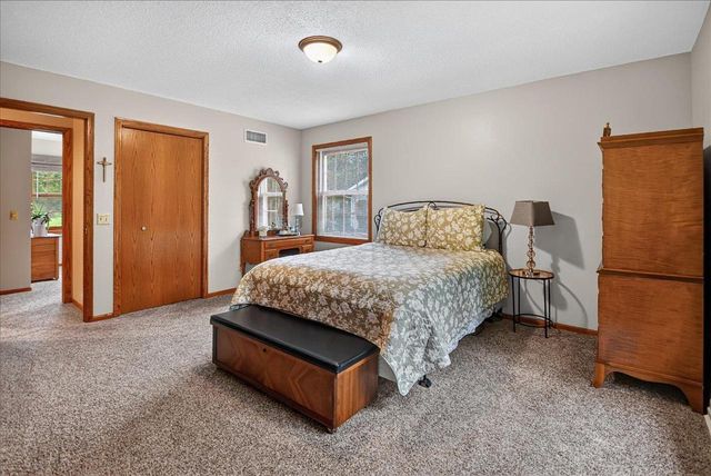 617 Kvamme Lane, Stoughton, WI 53589