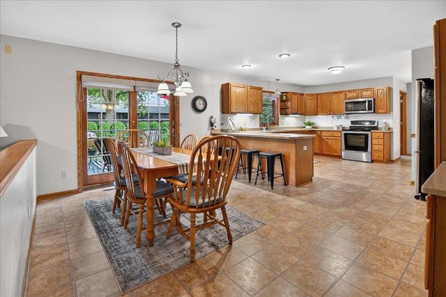 617 Kvamme Lane, Stoughton, WI 53589