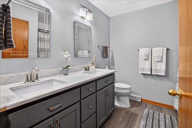 617 Kvamme Lane, Stoughton, WI 53589