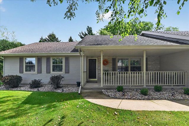 617 Kvamme Lane, Stoughton, WI 53589