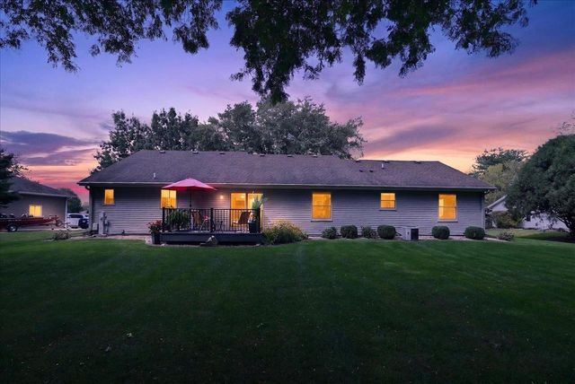 617 Kvamme Lane, Stoughton, WI 53589