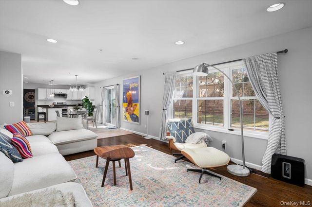 9 Drake Lane, White Plains, NY 10607