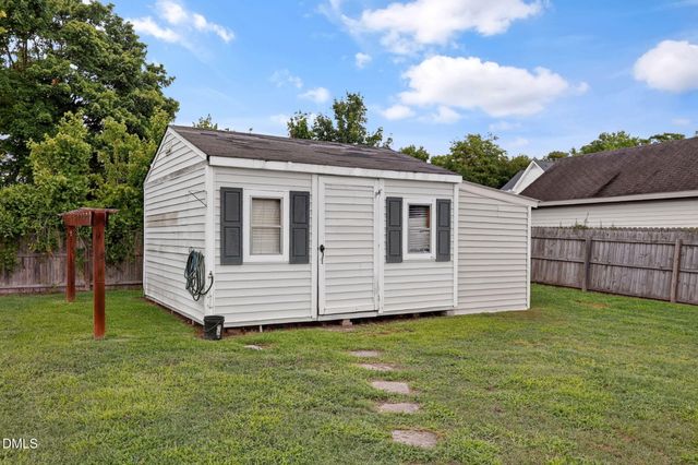 4324 Deer Creek Drive N, Wilson, NC 27896
