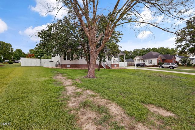 4324 Deer Creek Drive N, Wilson, NC 27896
