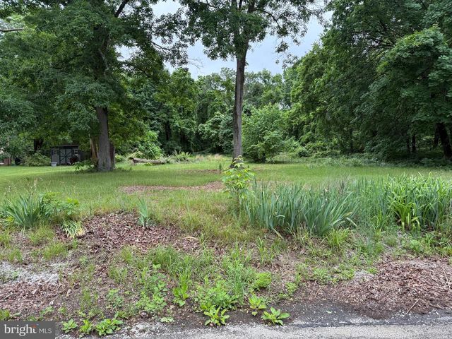 2414 MILLVILLE AVE, Millville, NJ 08332
