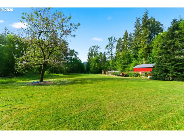 112 Sw TUALATIN Loop, West Linn, OR 97068