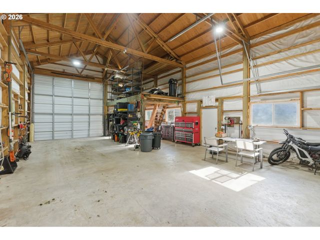 112 Sw TUALATIN Loop, West Linn, OR 97068