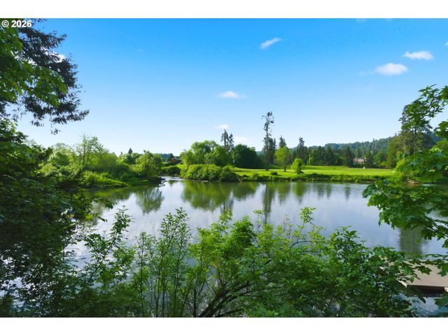 112 Sw TUALATIN Loop, West Linn, OR 97068