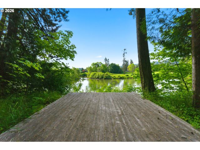 112 Sw TUALATIN Loop, West Linn, OR 97068