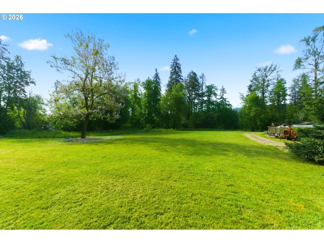 112 Sw TUALATIN Loop, West Linn, OR 97068