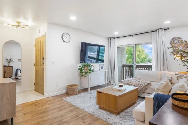 432 Edgehill Lane 74, Oceanside, CA 92054