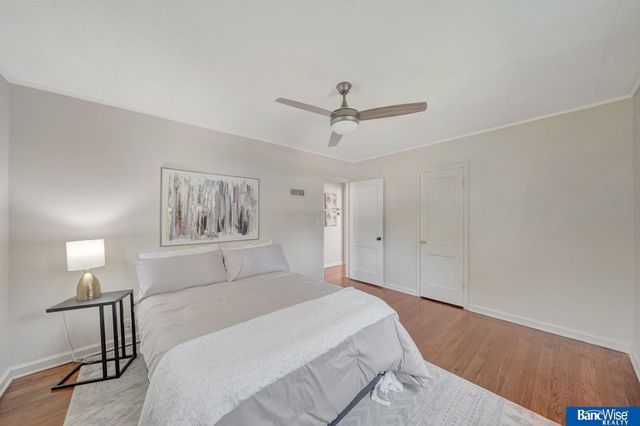 1322 S 48th Street, Lincoln, NE 68510