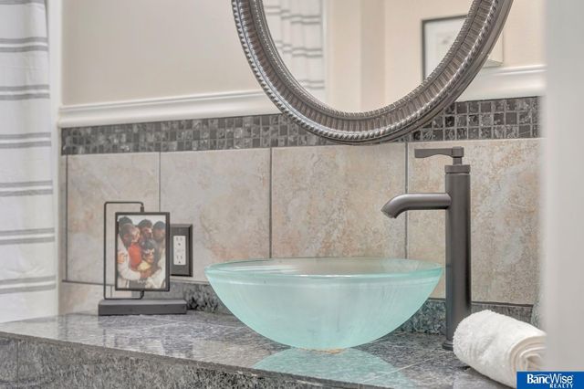 1322 S 48th Street, Lincoln, NE 68510