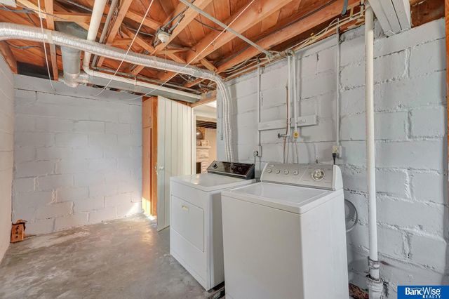 1322 S 48th Street, Lincoln, NE 68510