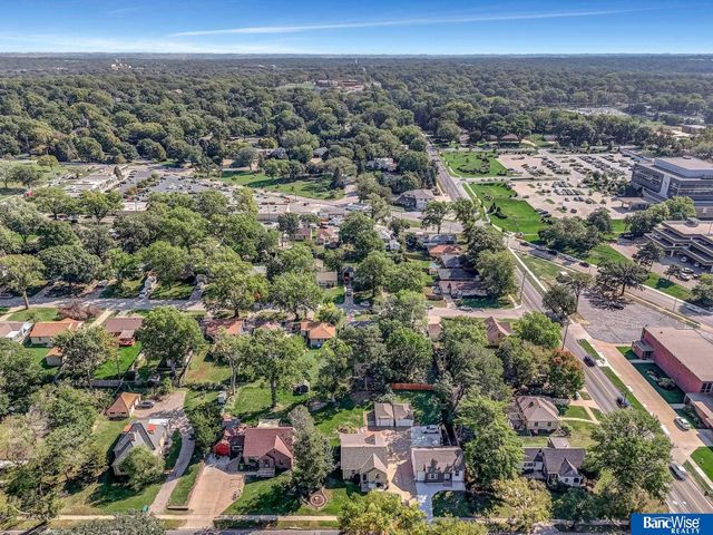 1322 S 48th Street, Lincoln, NE 68510