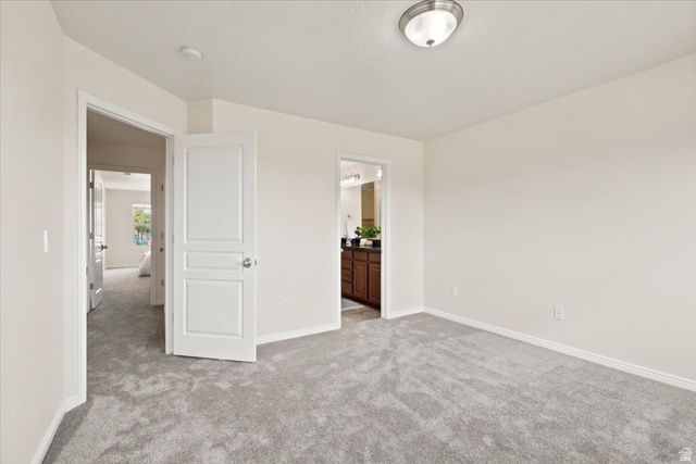 3107 W BALD MOUNTAIN DR, Taylorsville, UT 84129